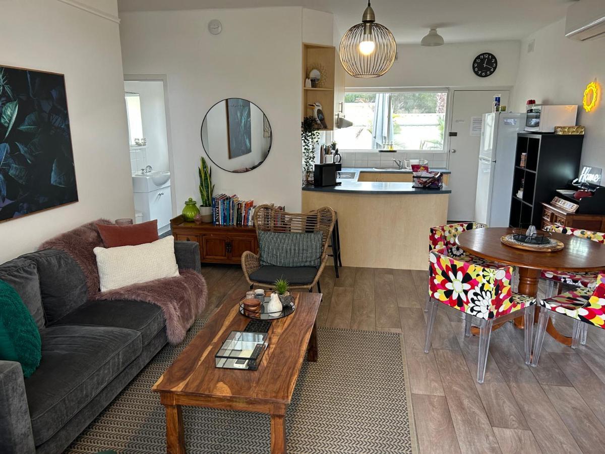 Sunshine Four Apartamento Salisbury Exterior foto